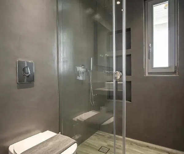 Nefeli & Mykonos Φτελιά