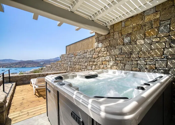 Nefeli & Mykonos Φτελιά