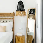 Nefeli & Mykonos *