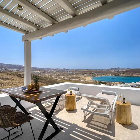 Nefeli & Mykonos * פטליה