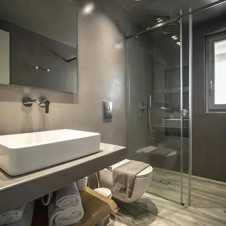 Nefeli & Mykonos פטליה