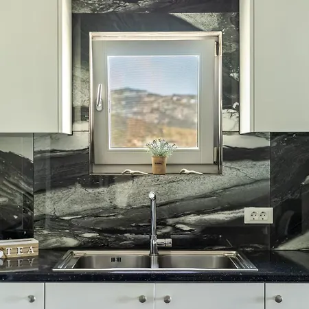 Nefeli & Mykonos * Ftelia (Mykonos)